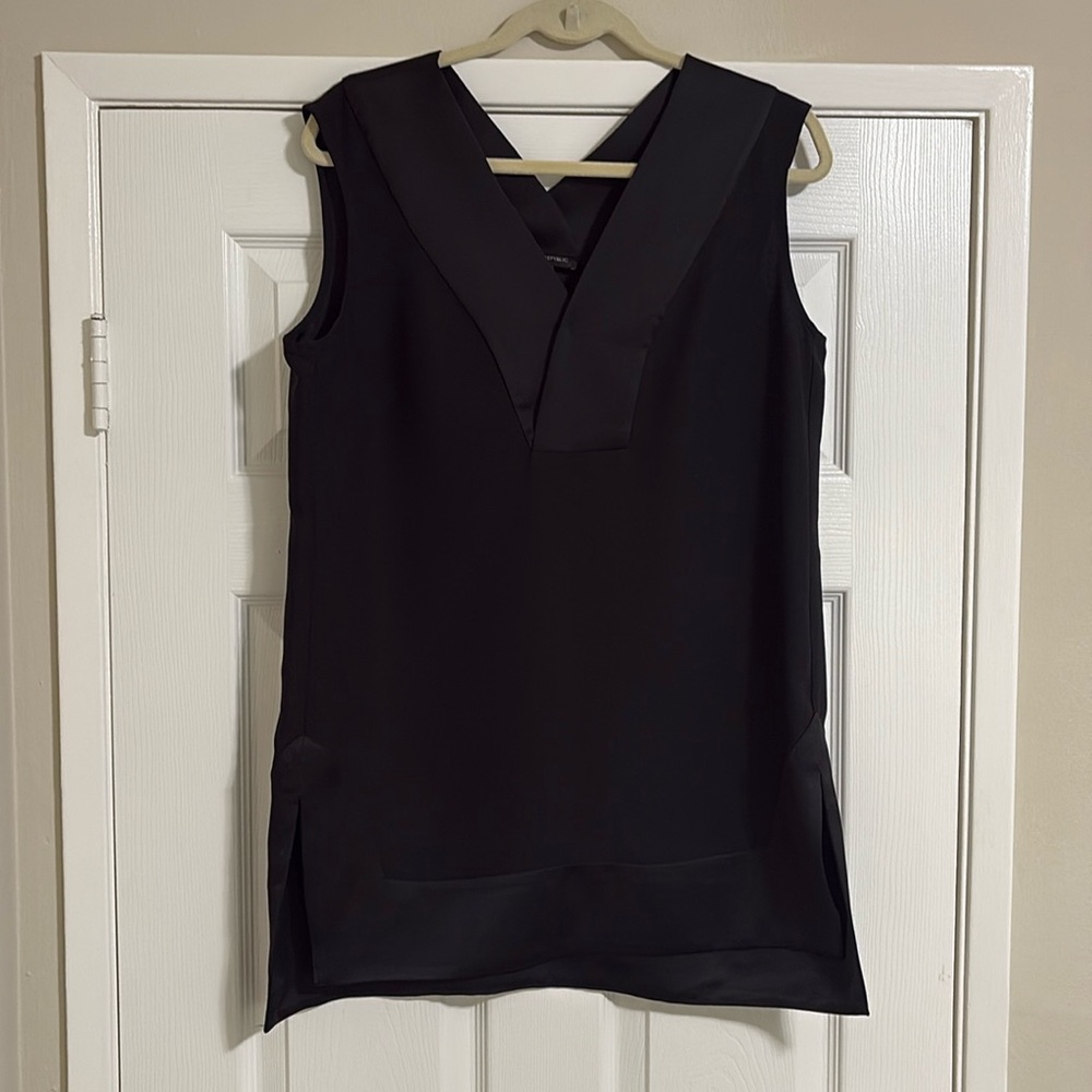 Banana Republic Black Sleeveless Tunic Top